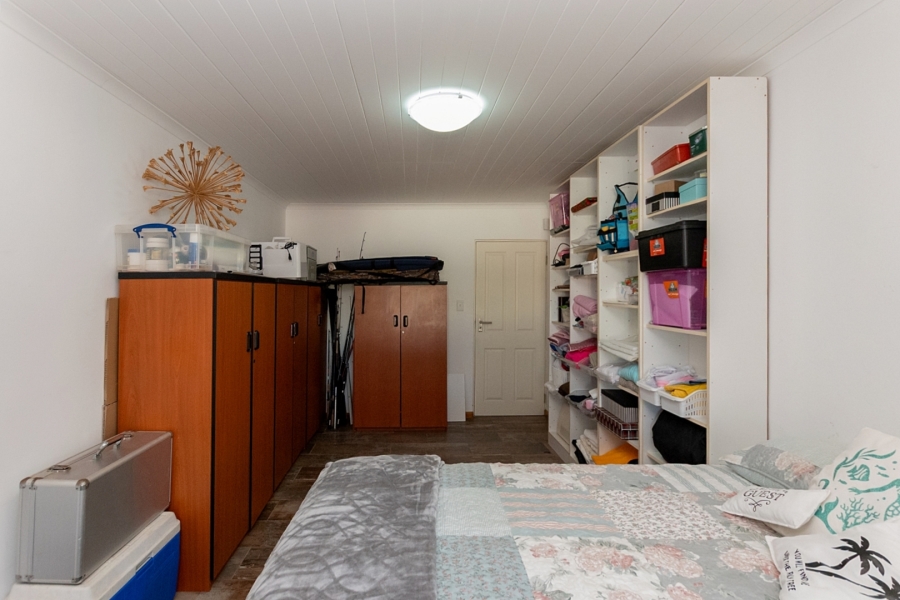 5 Bedroom Property for Sale in Duyker Eiland Western Cape
